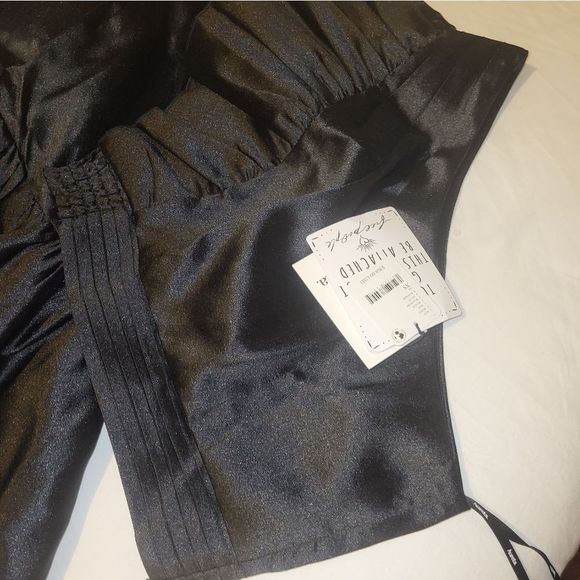 Skirt Set - Picture 3 of 9